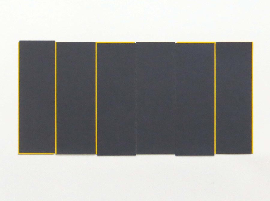 Ray Malone - Screen 9, 2013. Karton auf Papier, 22,5 x 48 cm
